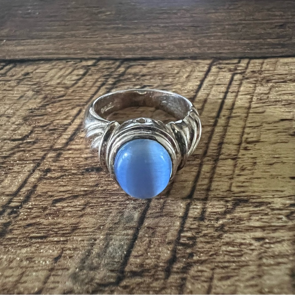 Sterling Silver blue oval stone ring size 6